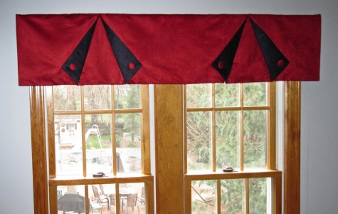 Tuxedo valance